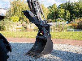 MECALAC pouce hydraulique