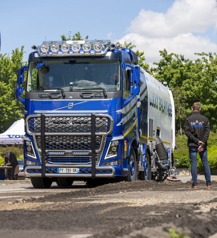 Volvo_trucks_CMAR_LUDO_balayeuse_mai2021 (5)