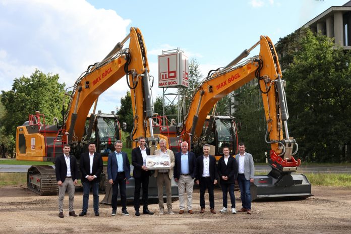 liebherr-max-boegl_300dpi pelles et chargeuses Liebherr