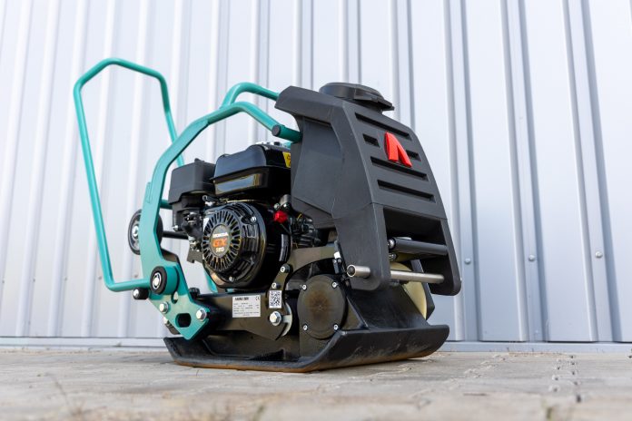 APF_1240-2_Vibratory_Plate_0967 plaques vibrantes